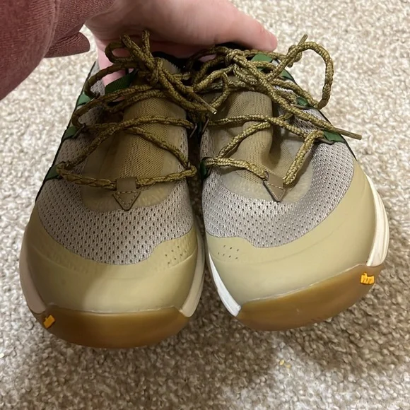 Danner x Anthropologie | Women’s Rivercomber 3” Trail Sneaker Bronze/Birch 9 - Picture 5 of 9